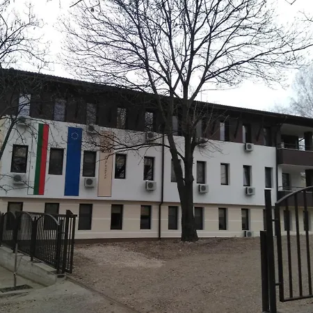 Мотел комплекс приятели Плевен