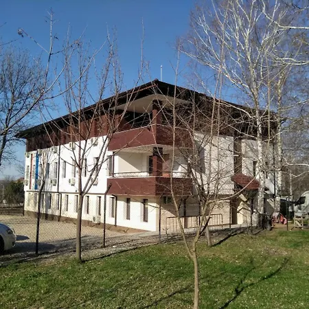 комплекс приятели Мотел