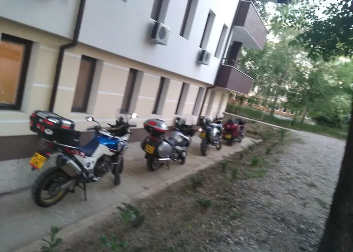 Мотел комплекс приятели